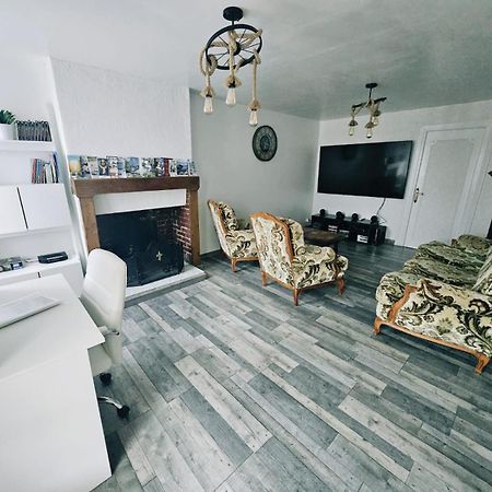 Gite De Montapeine 8 Breteau Экстерьер фото